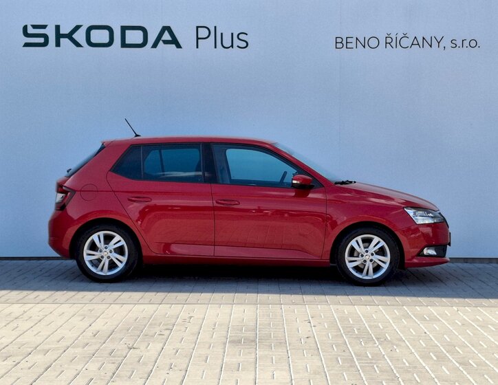 Škoda Fabia 16