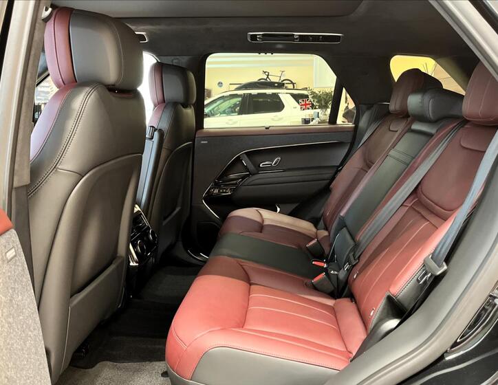 Land Rover Range Rover Sport 33