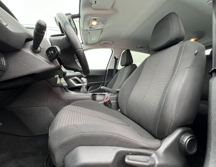 Peugeot 308 8