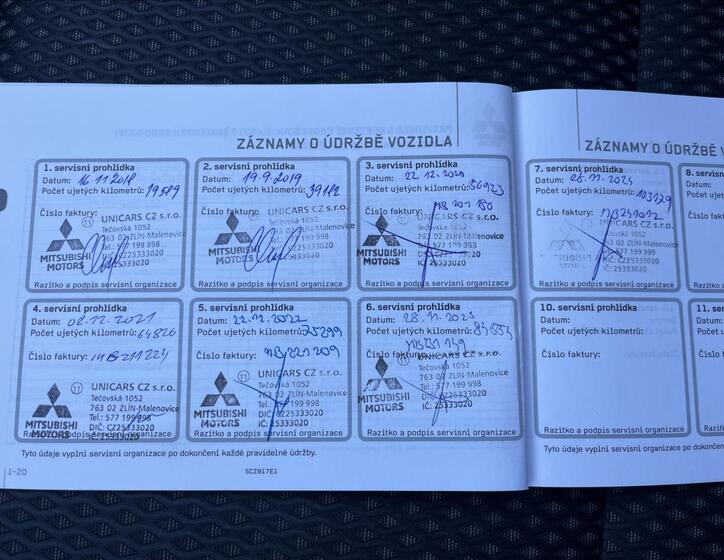 Mitsubishi Outlander 23