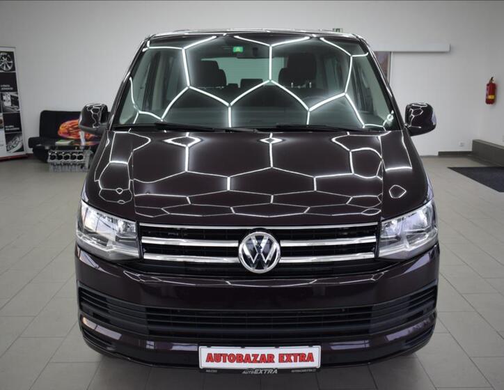 Volkswagen Multivan 2