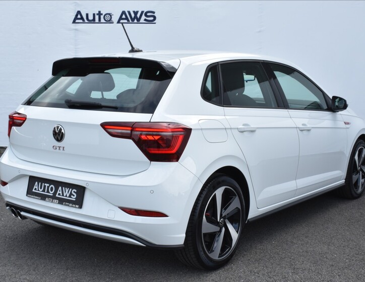 Volkswagen Polo 8