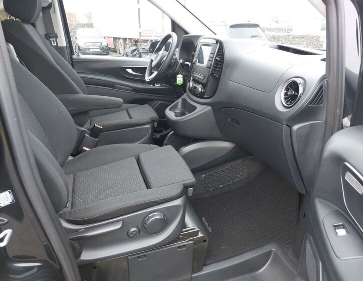 Mercedes-Benz Vito 10