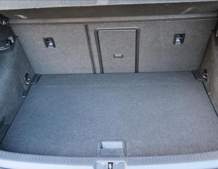 Volkswagen Golf 43