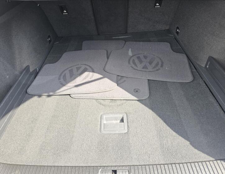 Volkswagen Passat 30