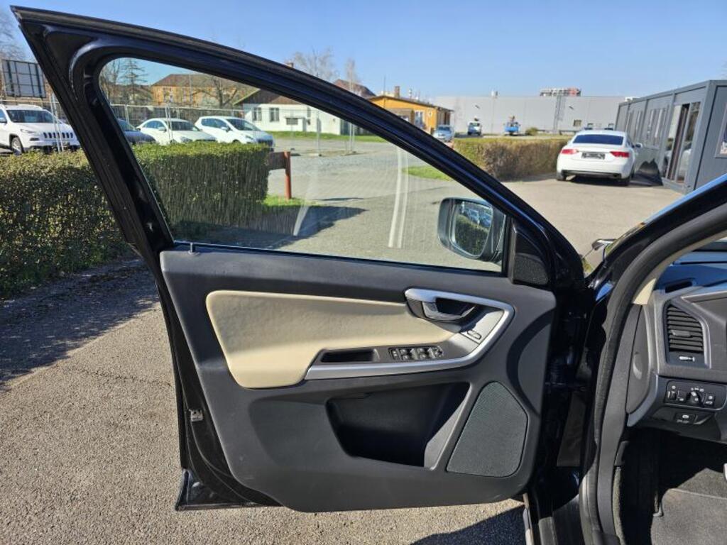 Volvo XC60 9