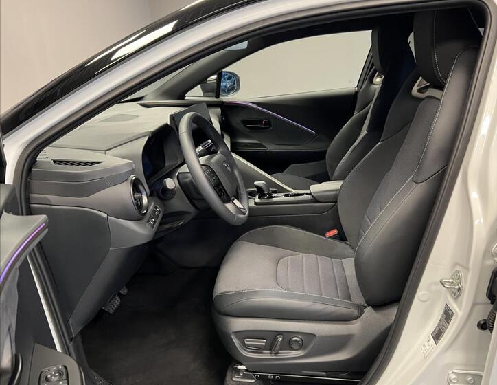 Toyota C-HR 6