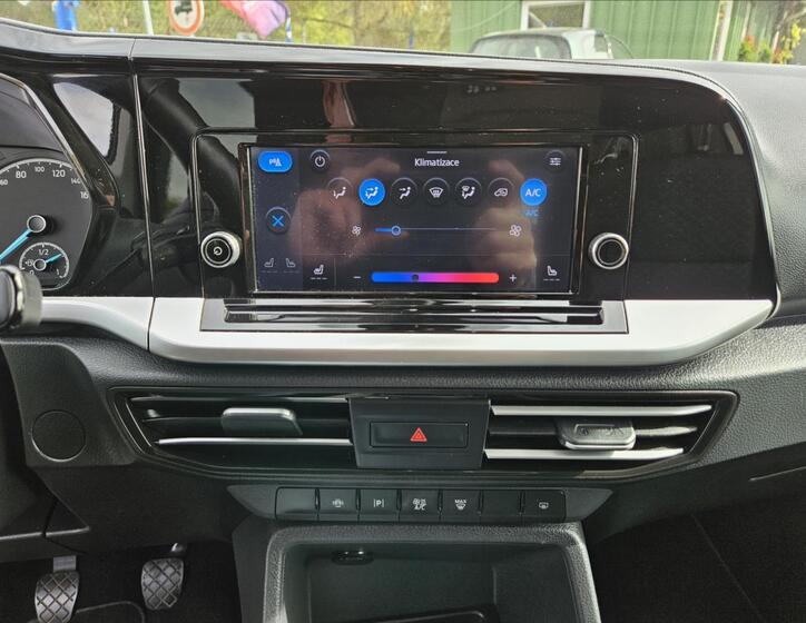 Ford Tourneo Connect 18