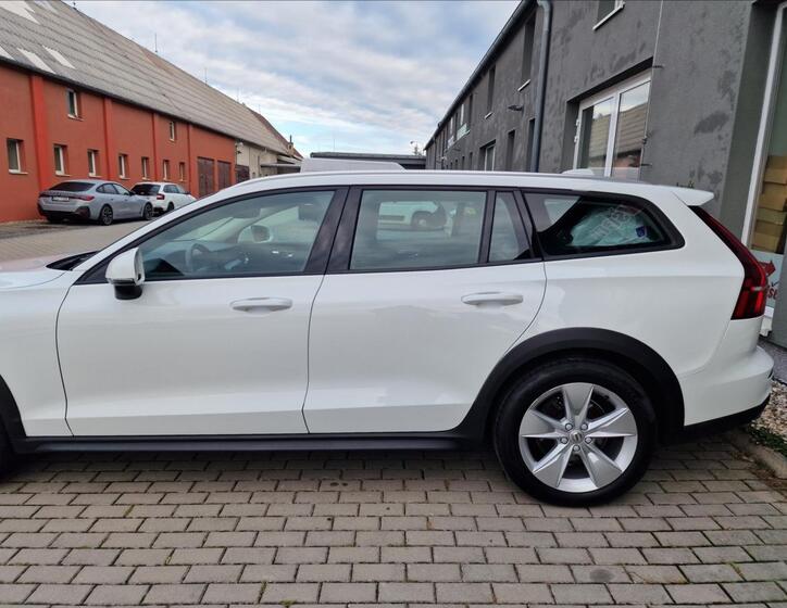 Volvo V60 43