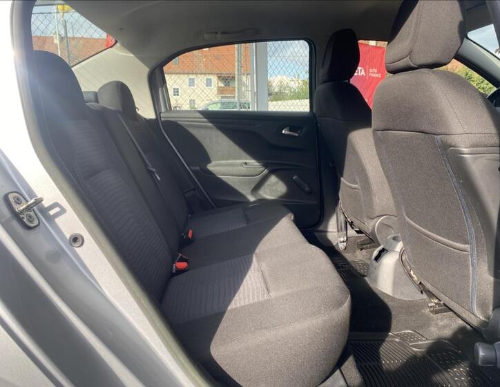 Peugeot 301 33