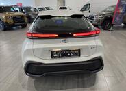 Toyota C-HR 6