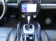 Porsche Cayenne 10