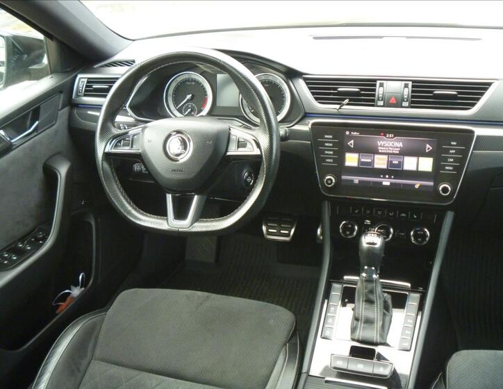 Škoda Superb 16