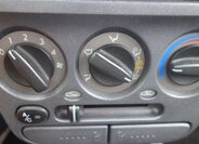Hyundai Accent 27