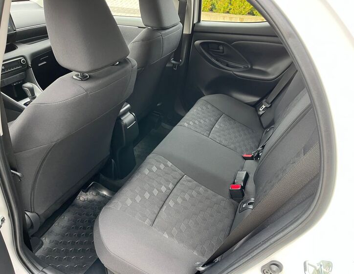 Toyota Yaris 15