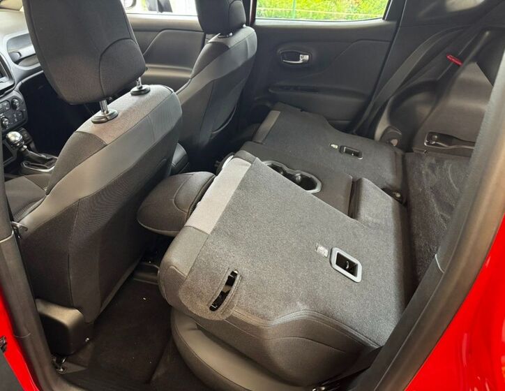 Jeep Renegade 8