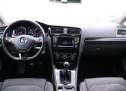 Volkswagen Golf 23
