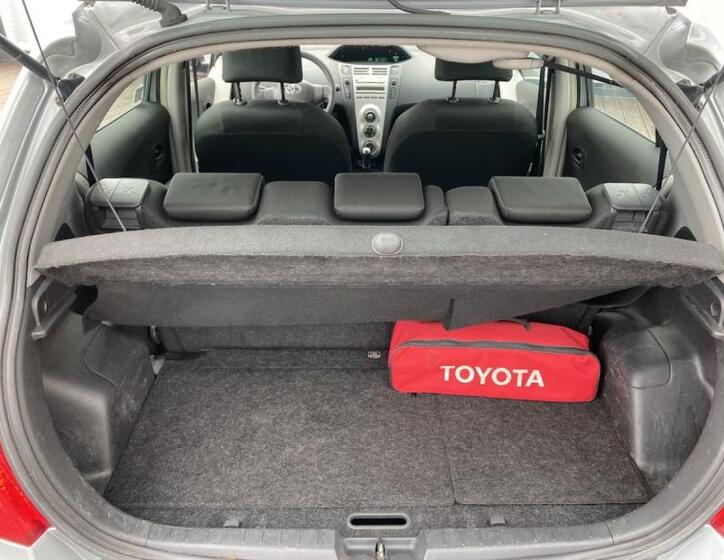 Toyota Yaris 22