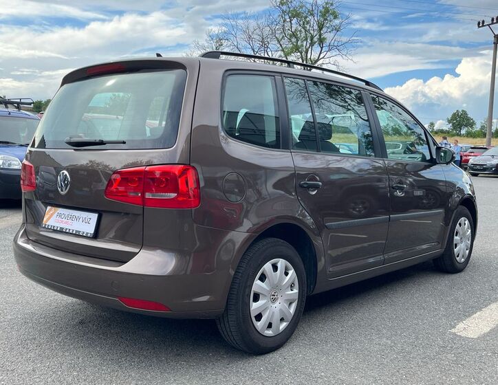 Volkswagen Touran 5