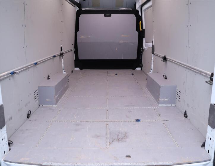 Ford Transit 10