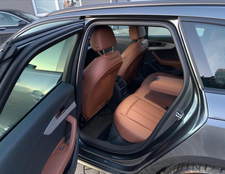 Audi A4 15