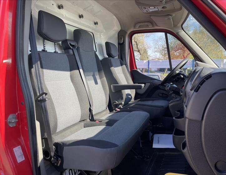 Renault Master 25