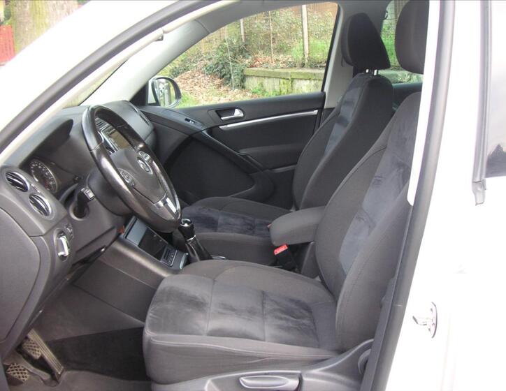 Volkswagen Tiguan 7
