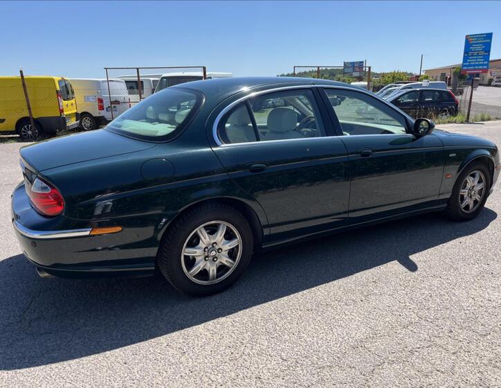 Jaguar S-Type 5