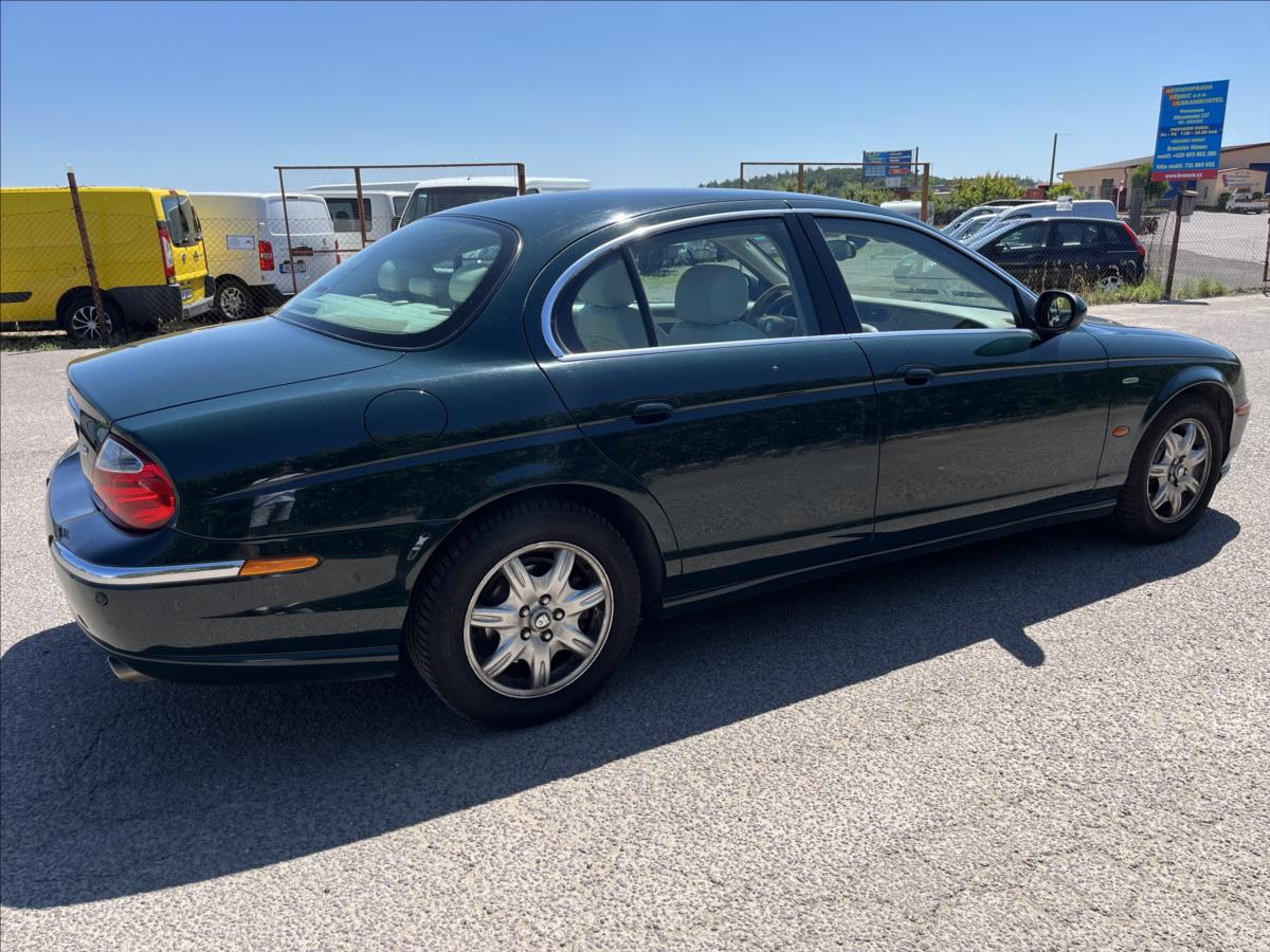 Jaguar S-Type