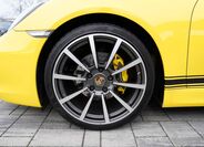 Porsche Cayman 12