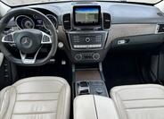 Mercedes-Benz GLS 9