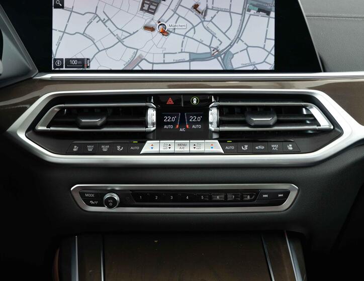 BMW X7 14