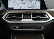 BMW X7 14