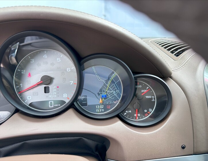 Porsche Cayenne 28