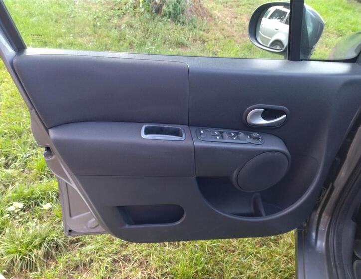 Renault Modus 16