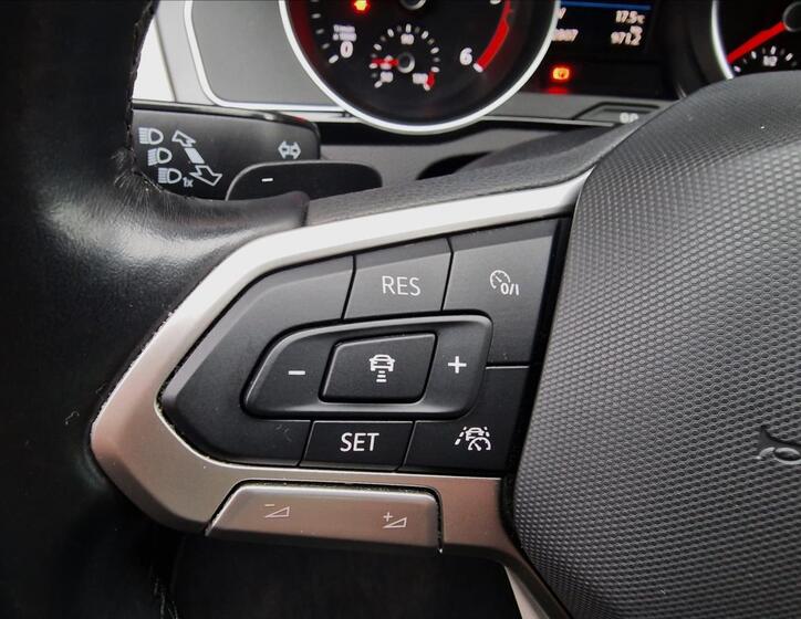 Volkswagen Passat 23