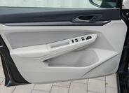 Volkswagen Golf 17