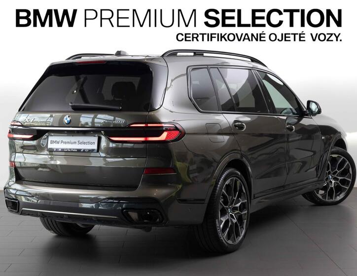 BMW X7 4