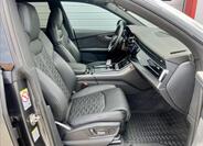 Audi RS Q8 21