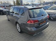 Volkswagen Golf 9