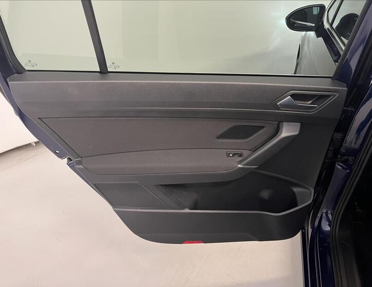 Volkswagen Touran 25