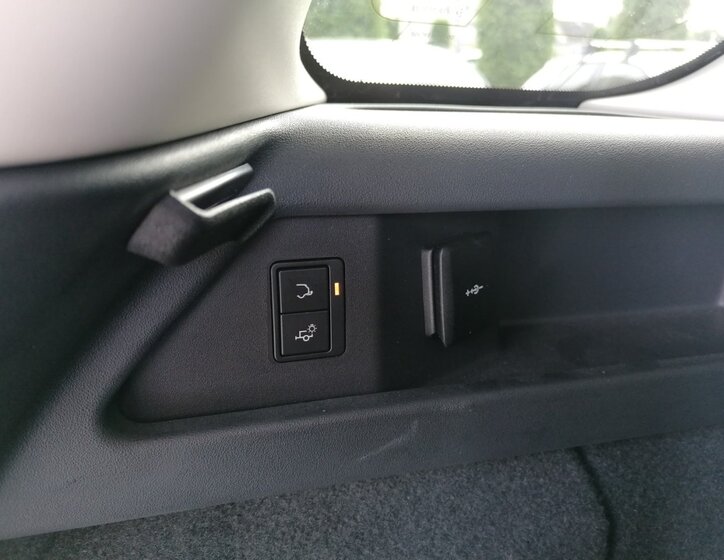 Land Rover Discovery Sport 28