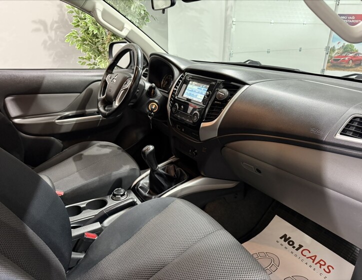 Mitsubishi L200 15