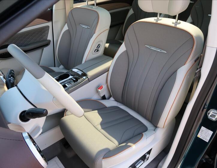 Dongfeng U-Tour 10