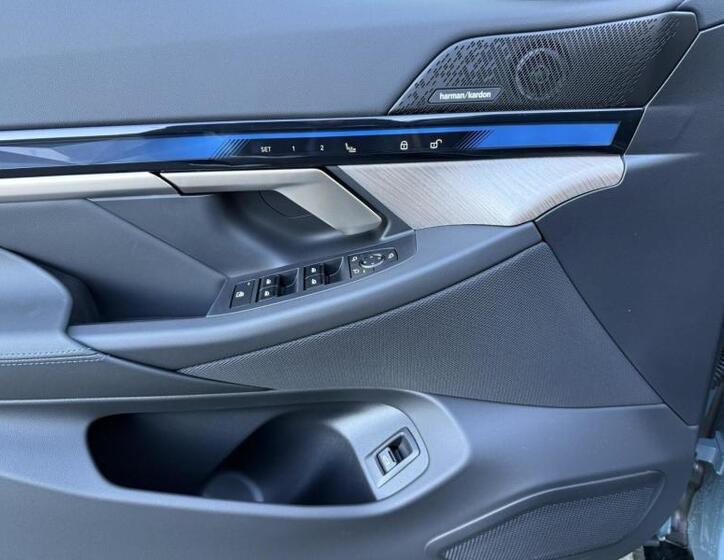 BMW i5 14