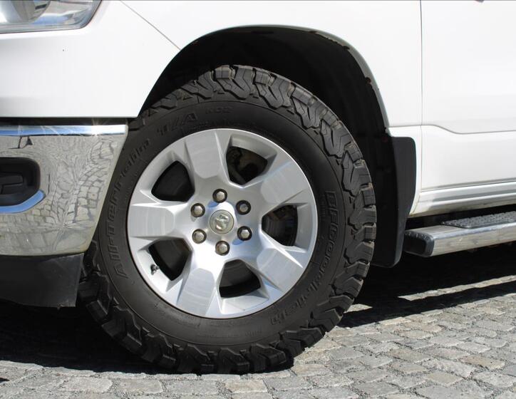 Dodge RAM 32