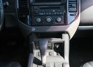 Mitsubishi Pajero 15