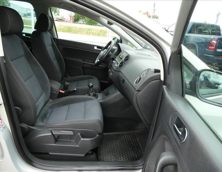 Volkswagen Golf Plus 23