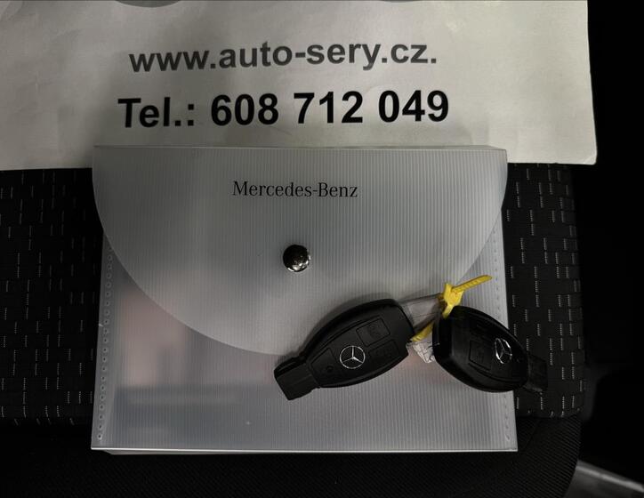 Mercedes-Benz Vito 42