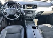 Mercedes-Benz Třídy M 9